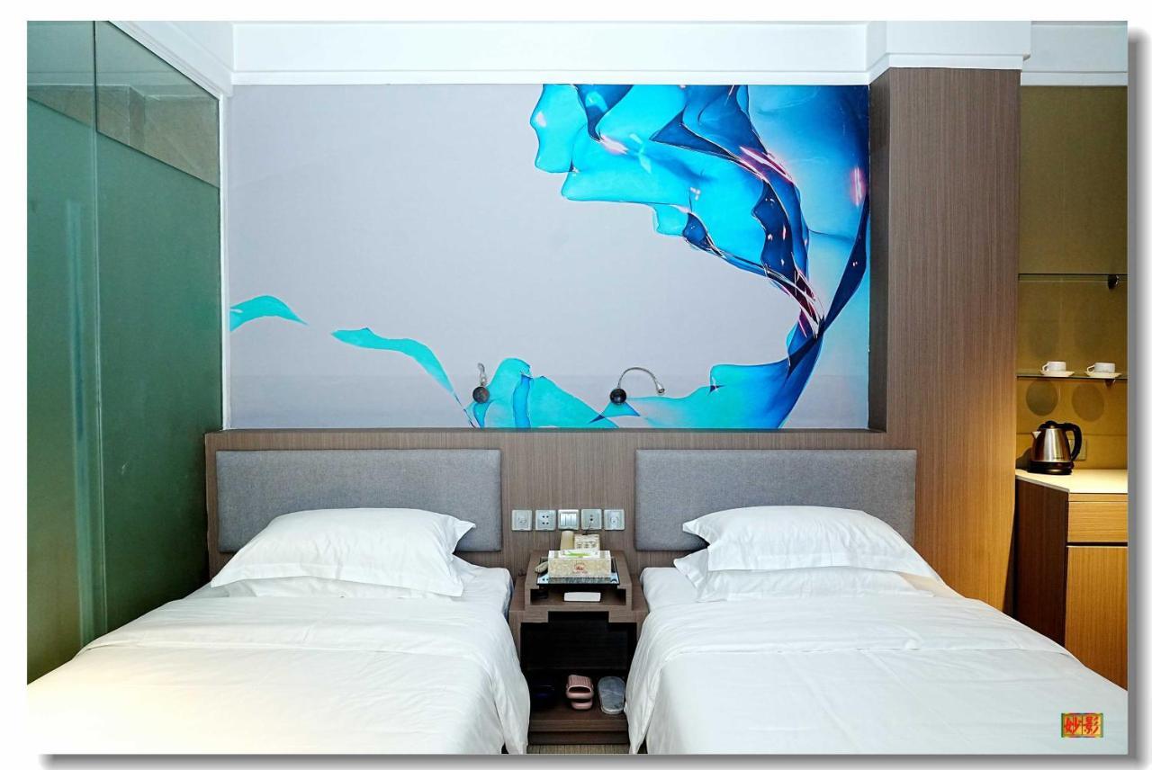 Pristinehotel Manila Eksteriør billede