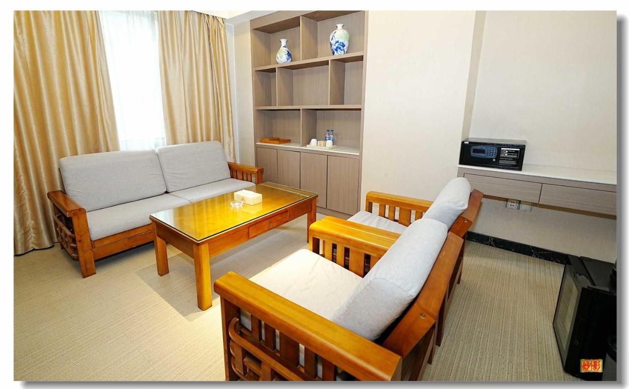 Pristinehotel Manila Eksteriør billede