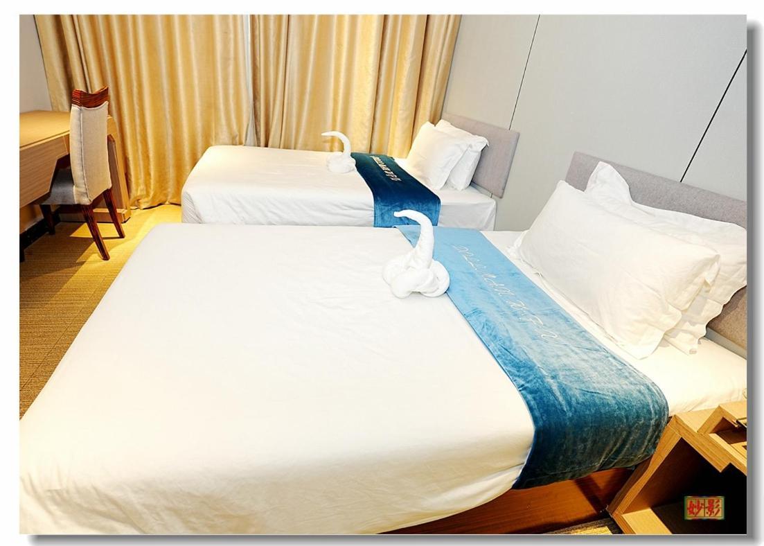Pristinehotel Manila Eksteriør billede